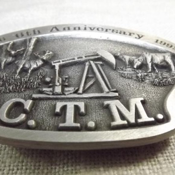 Canadian Toy Magazine 6th Anniversary Belt Buckle - Picture 2 of 8